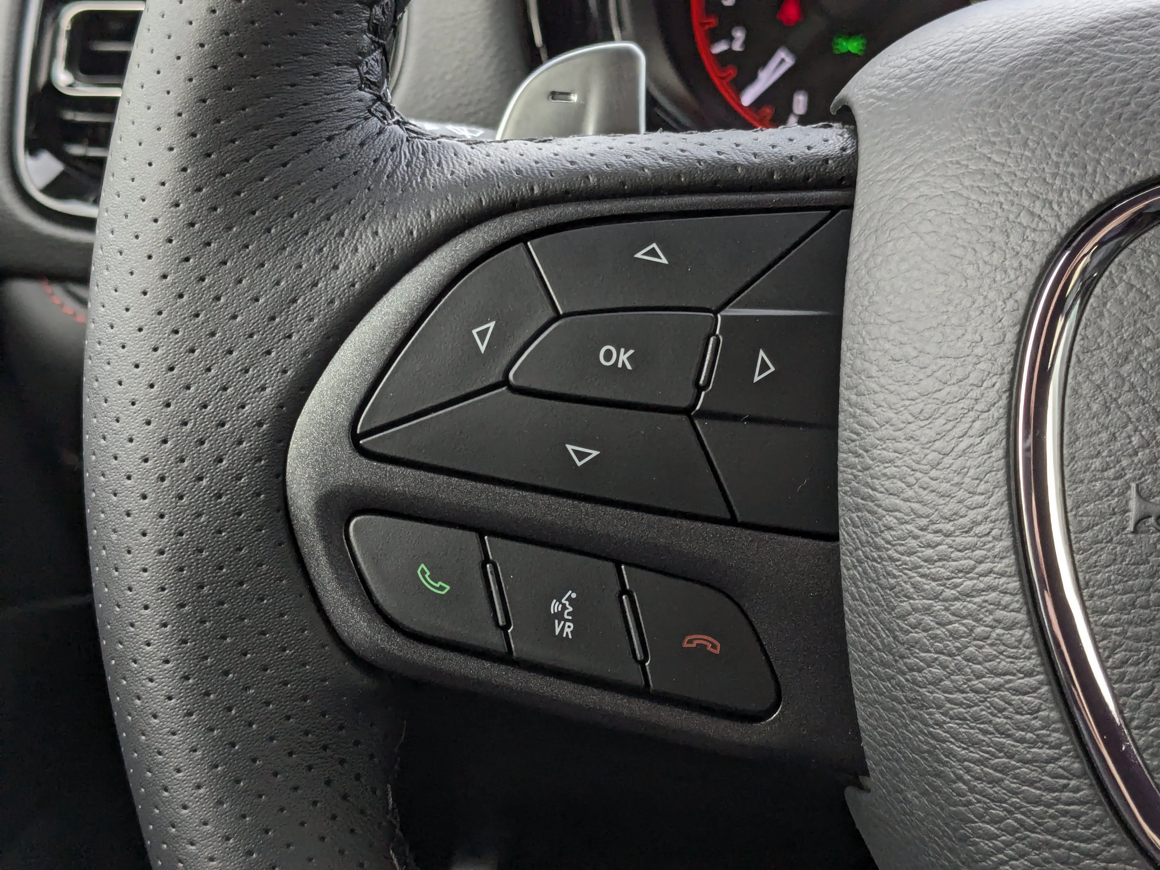 New 2026 Diamond Black Crystal Pearl Dodge GT Plus * - AWD - 3.6L Pentastar V6 - Blacktop Pkg & More! image 17