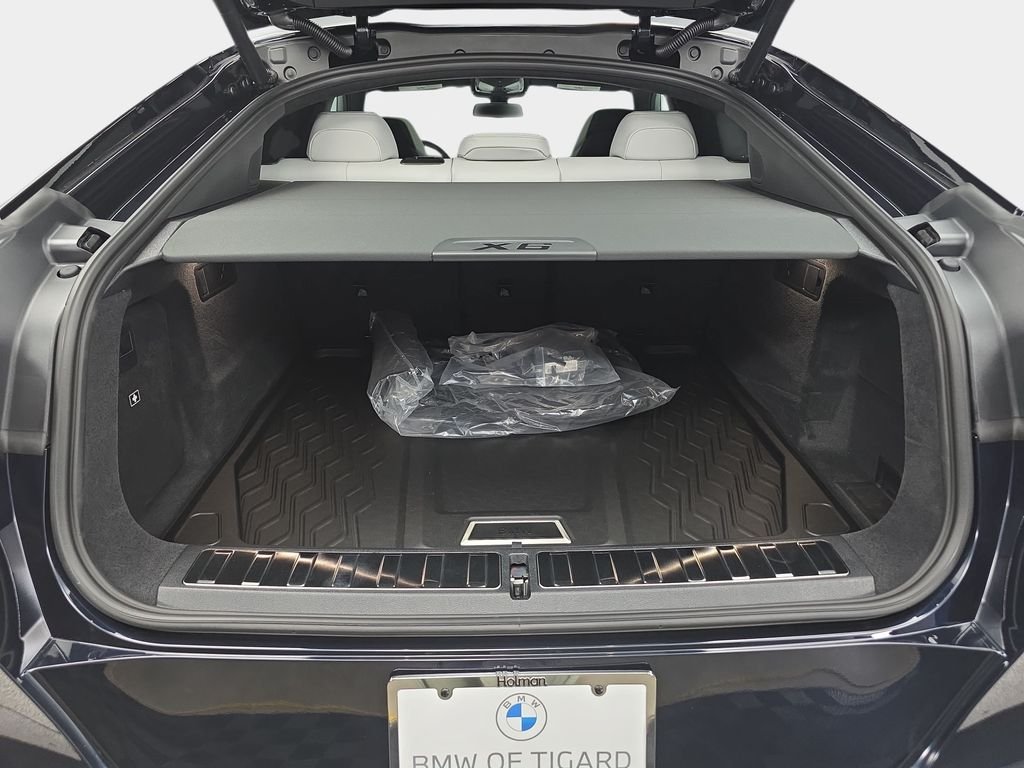 New 2027 Carbon Black Metallic BMW Competition image 12