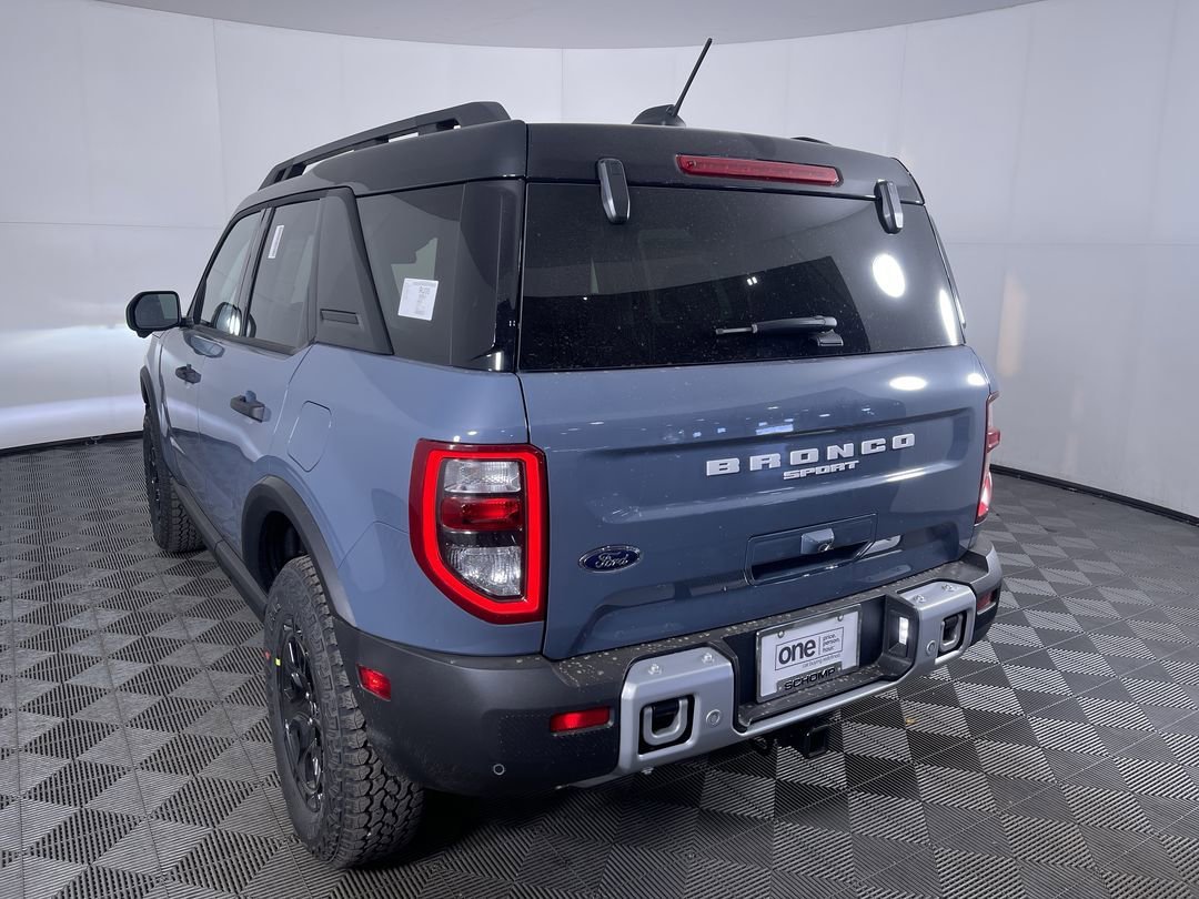New 2025 Azure Gray Metallic Tri-Coat Ford Outer Banks image 24