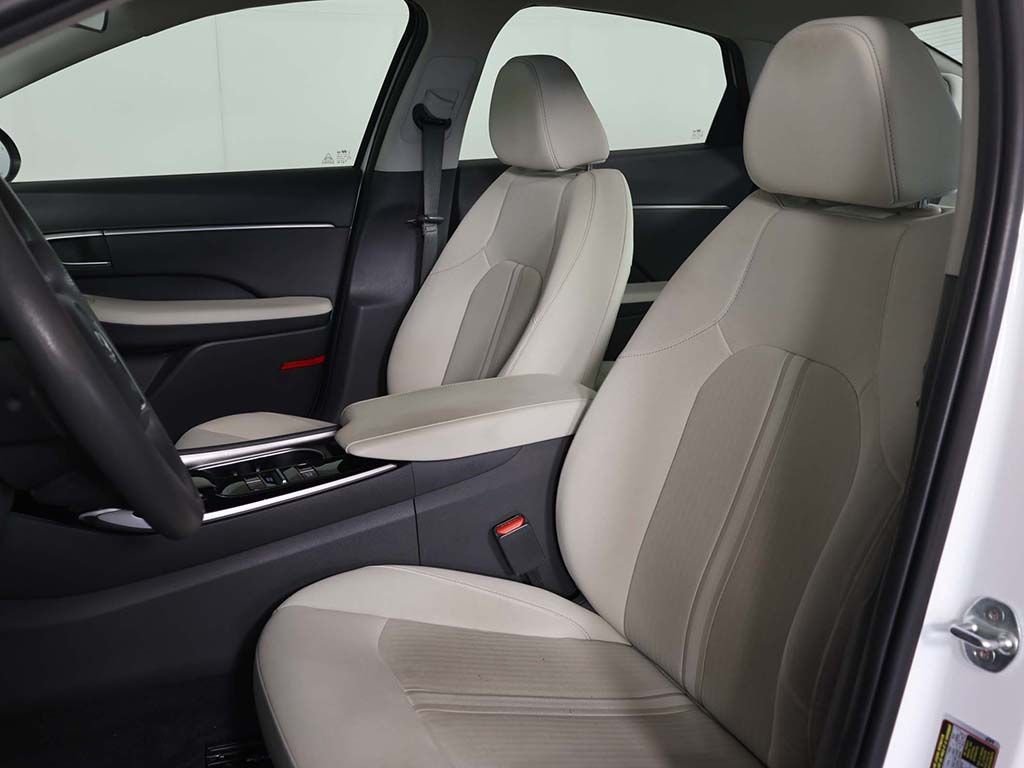 Used 2022 Gray Hyundai SEL image 26