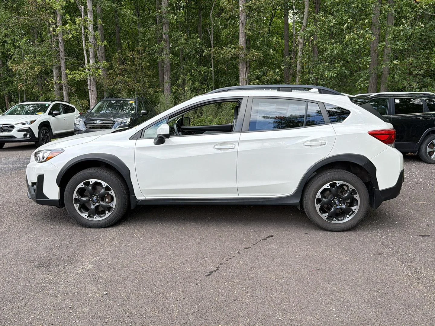 Used 2021 Crystal White Pearl Subaru Premium image 11