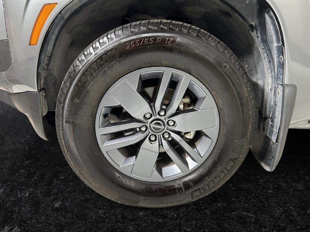 Used 2025 Gray Nissan SV image 25