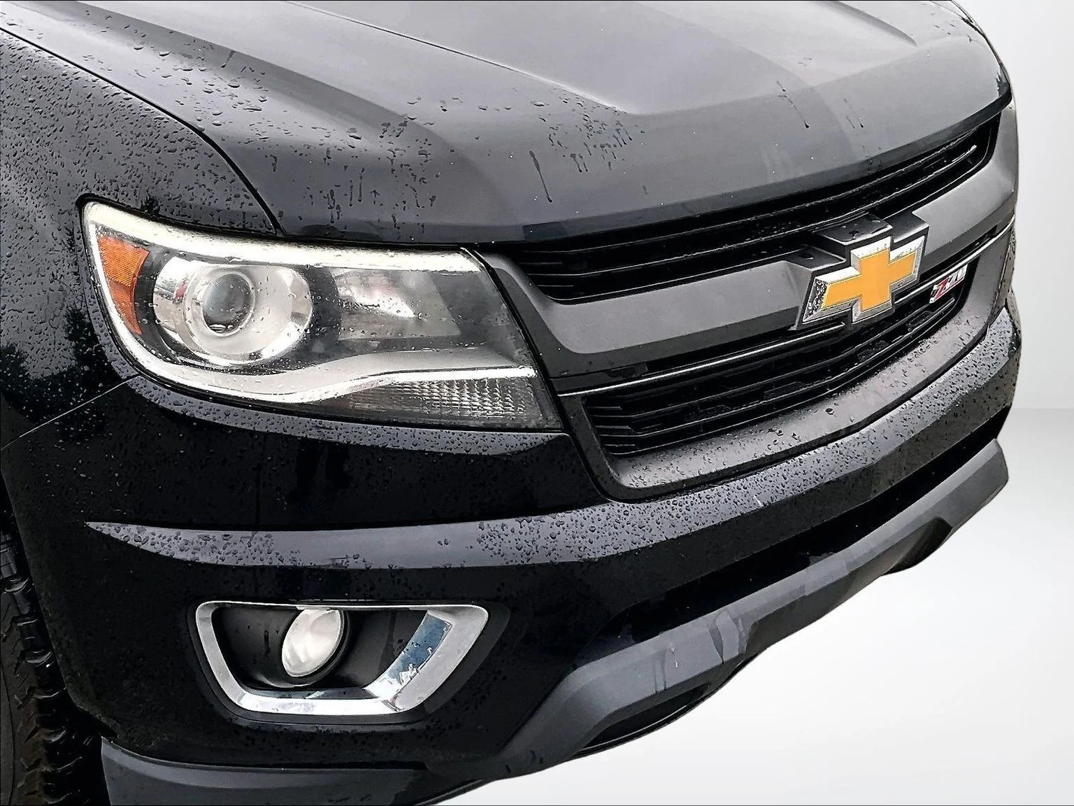 Used 2016 Black Chevrolet Z71 image 30