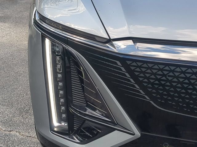 Used 2024 Silver Cadillac Sport image 10