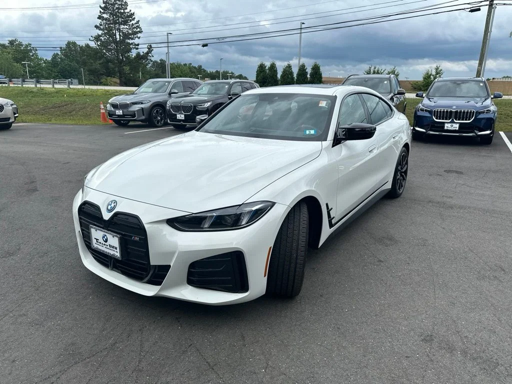 Certified Used 2025 White BMW M50 image 3