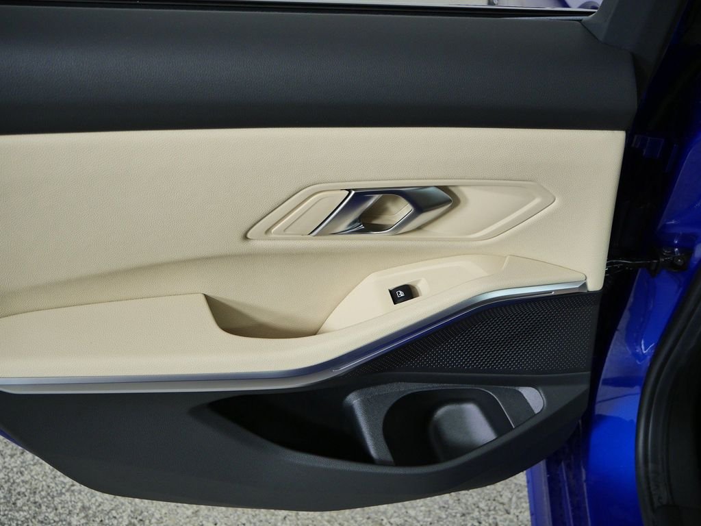 New 2026 Portimao Blue Metallic BMW 330i xDrive image 28