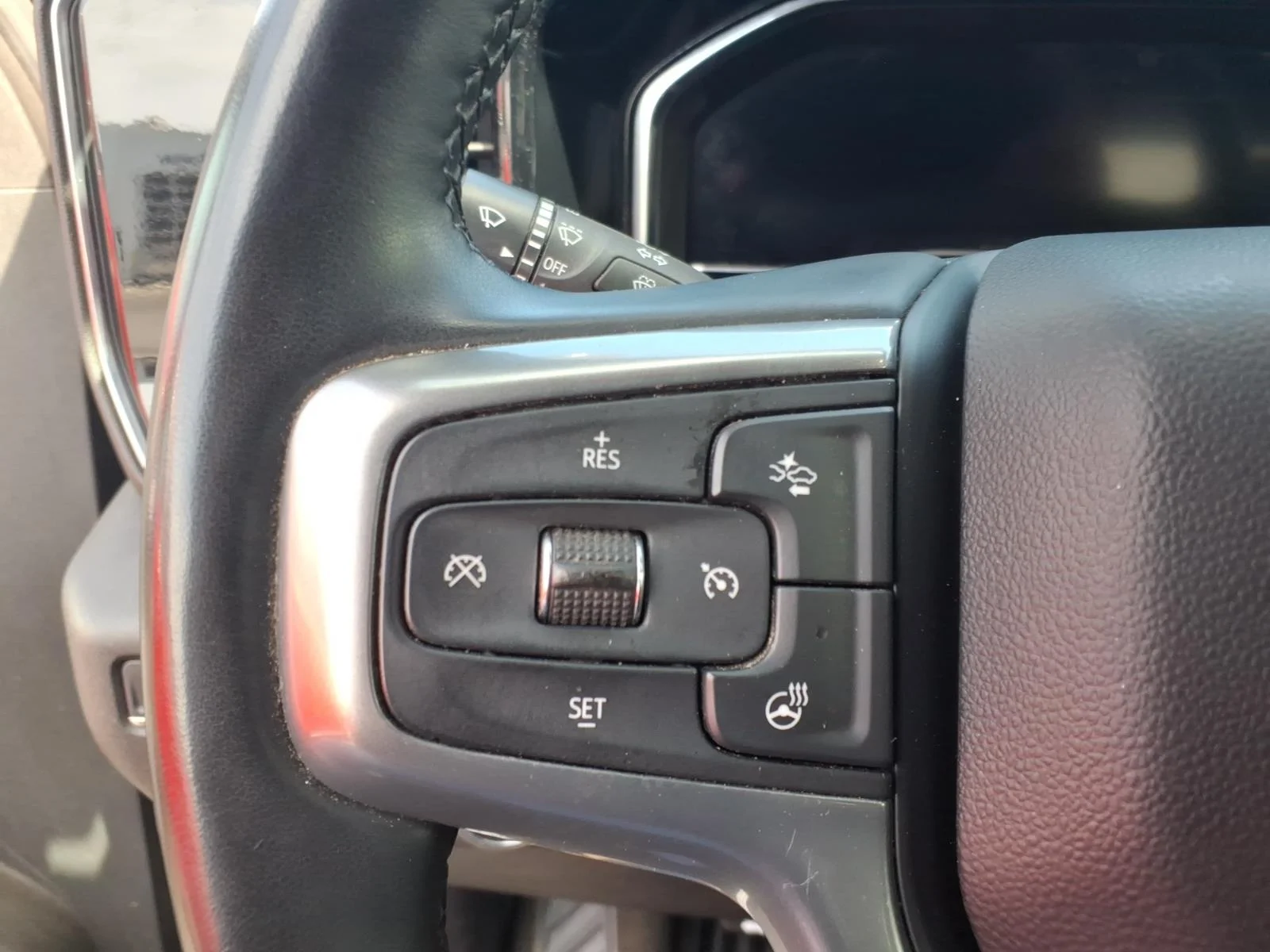 2025 Chevrolet Silverado 1500 LT - Photo 24
