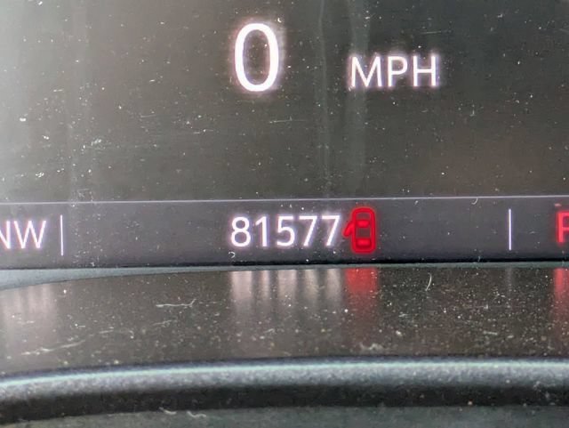 Used 2019 Black Chevrolet Z71 image 29