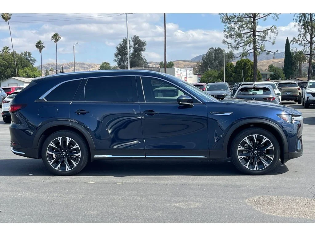Used 2024 Deep Crystal Blue Mica Mazda Premium Plus image 8