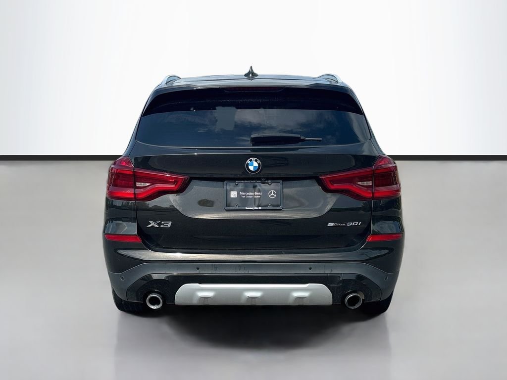 Used 2019 Green BMW sDrive30i image 7
