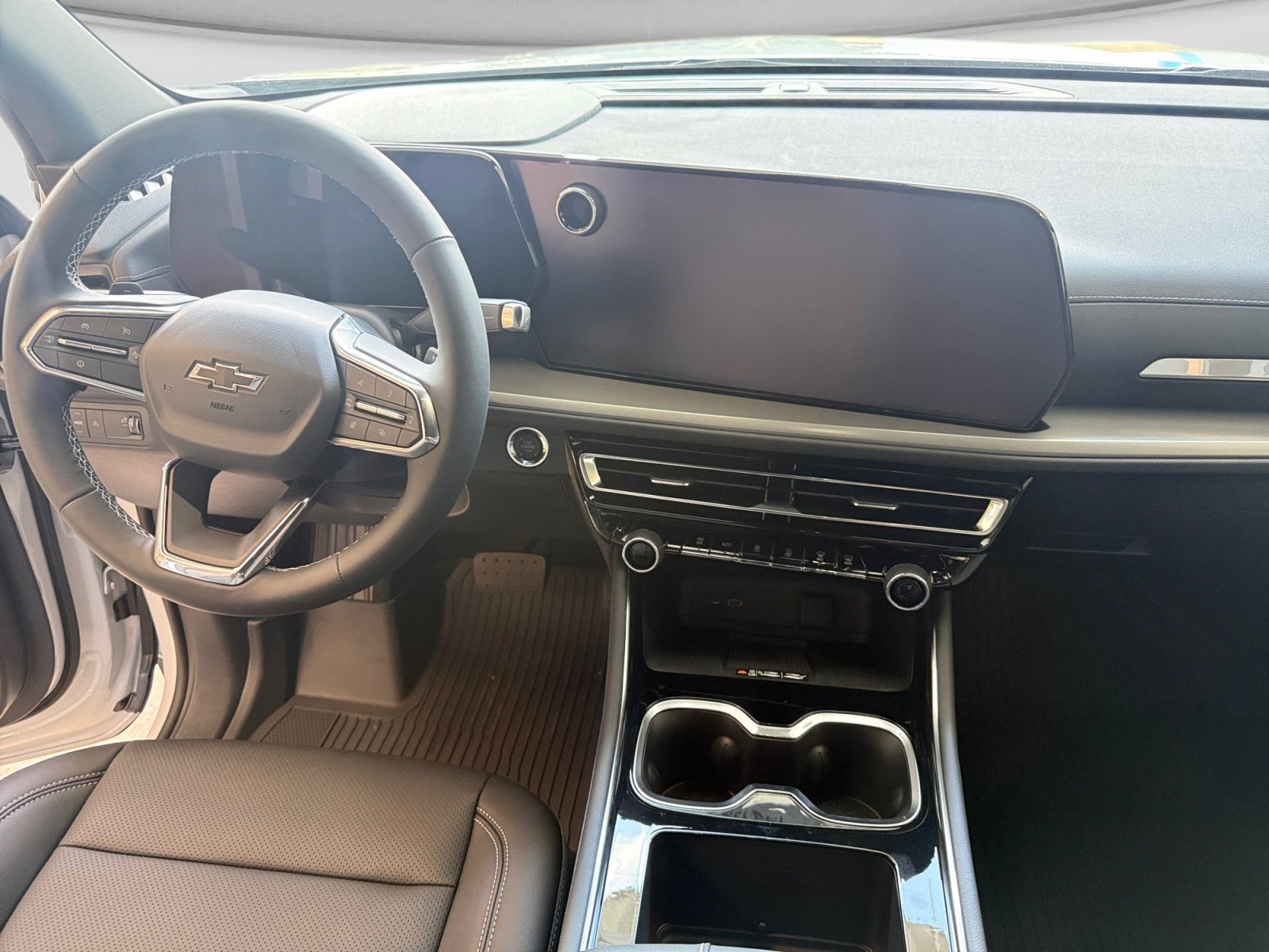 2027 Chevrolet Traverse LT - Photo 21