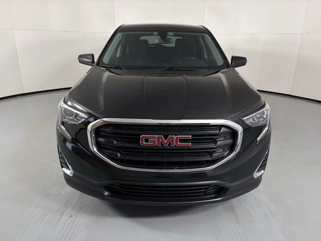 Used 2019 Black GMC SLE image 3