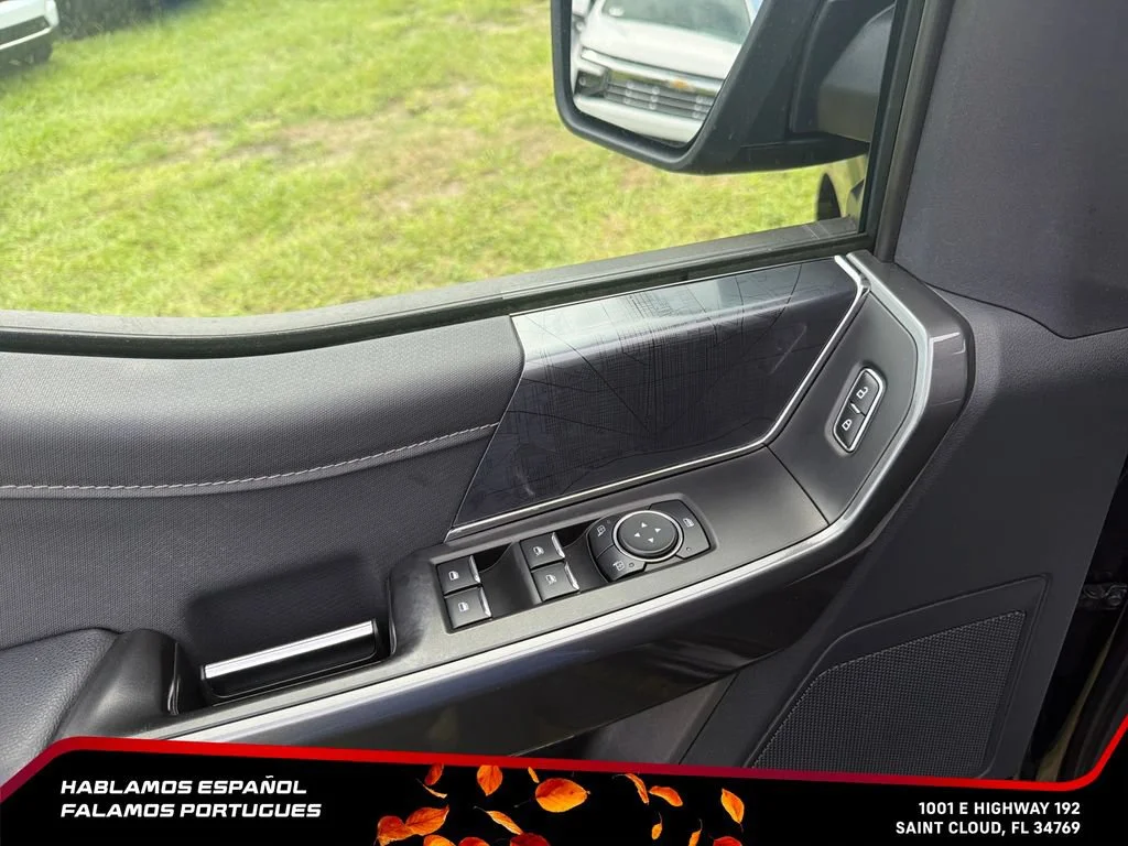 Used 2023 Black Ford XLT image 13