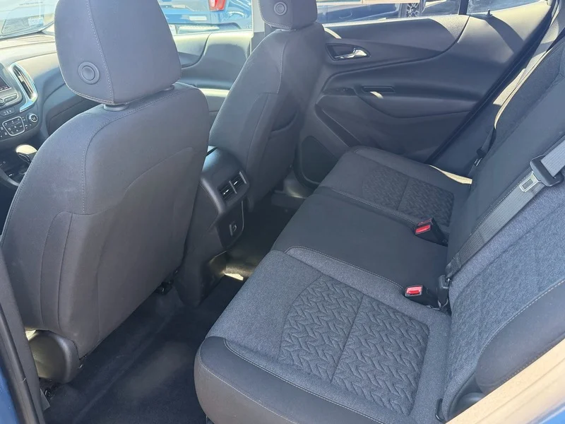 Used 2024 Lakeshore Blue Metallic Chevrolet LT image 18