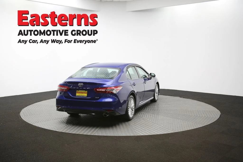 Used 2018 Blue Toyota XLE image 36