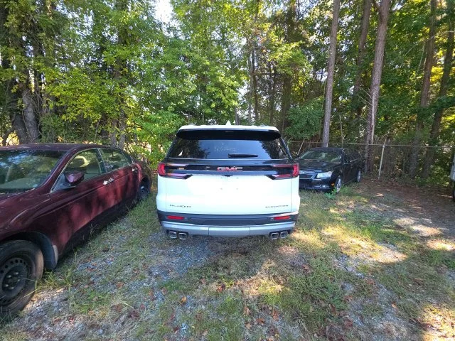 Used 2026 White GMC Elevation image 4