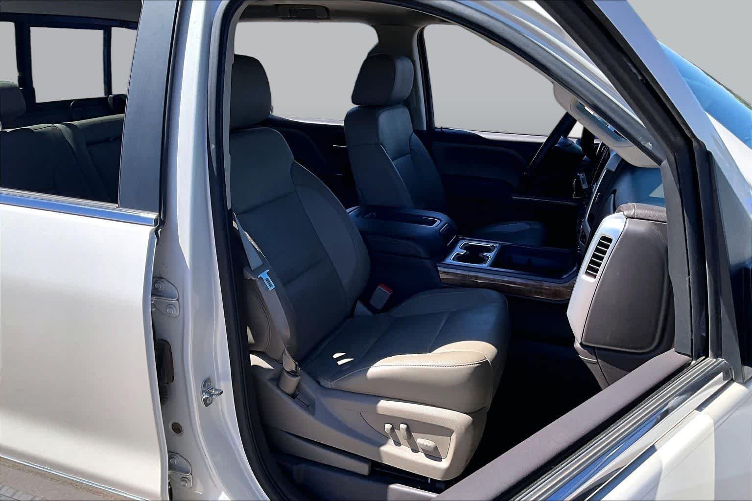 Used 2015 White Diamond Tricoat GMC SLT image 7