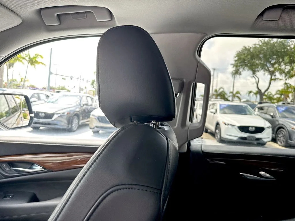 Used 2020 Black Raven Cadillac Luxury image 16