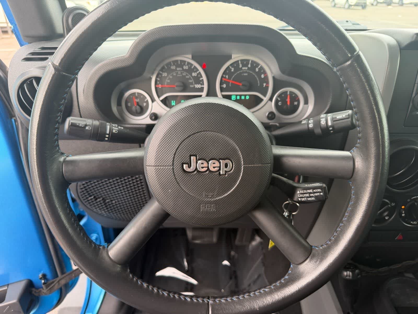 Used 2010 Surf Blue Pearl Jeep Islander image 14