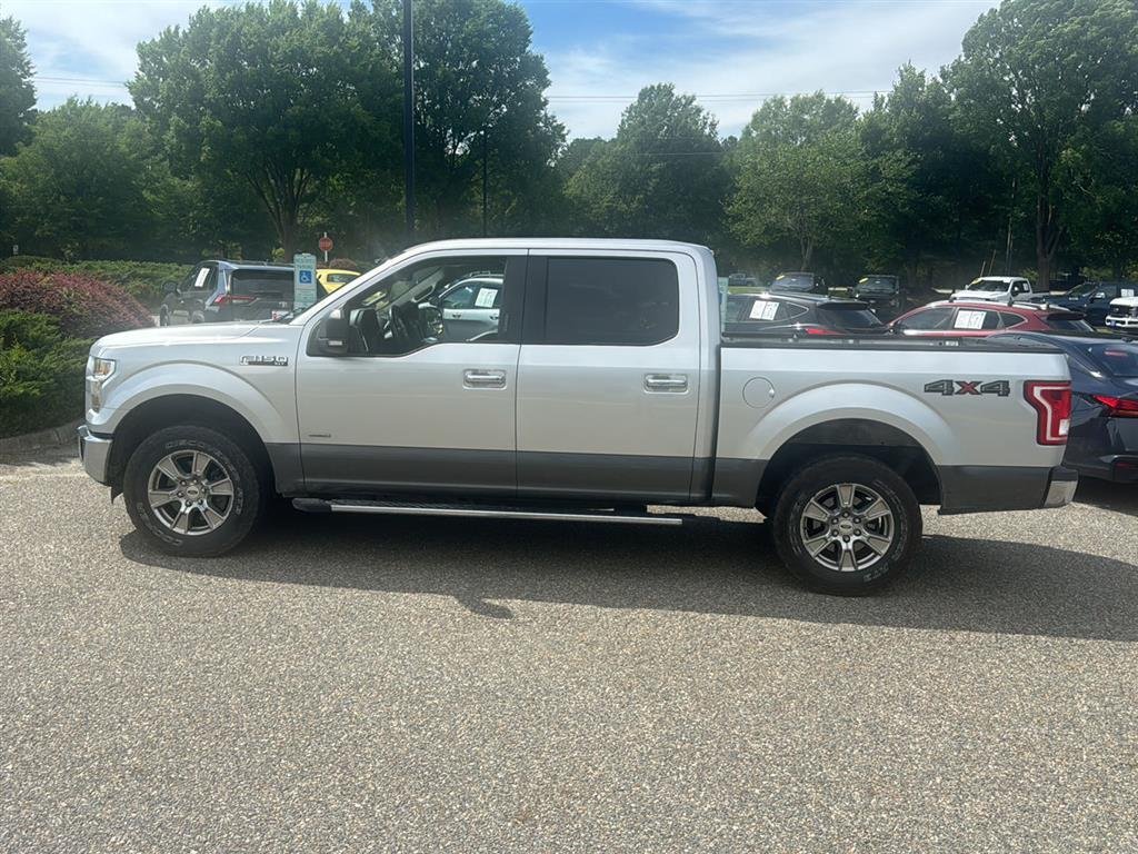 Used 2016 Ingot Silver Metallic/Magnetic Metallic FORD XLT image 4