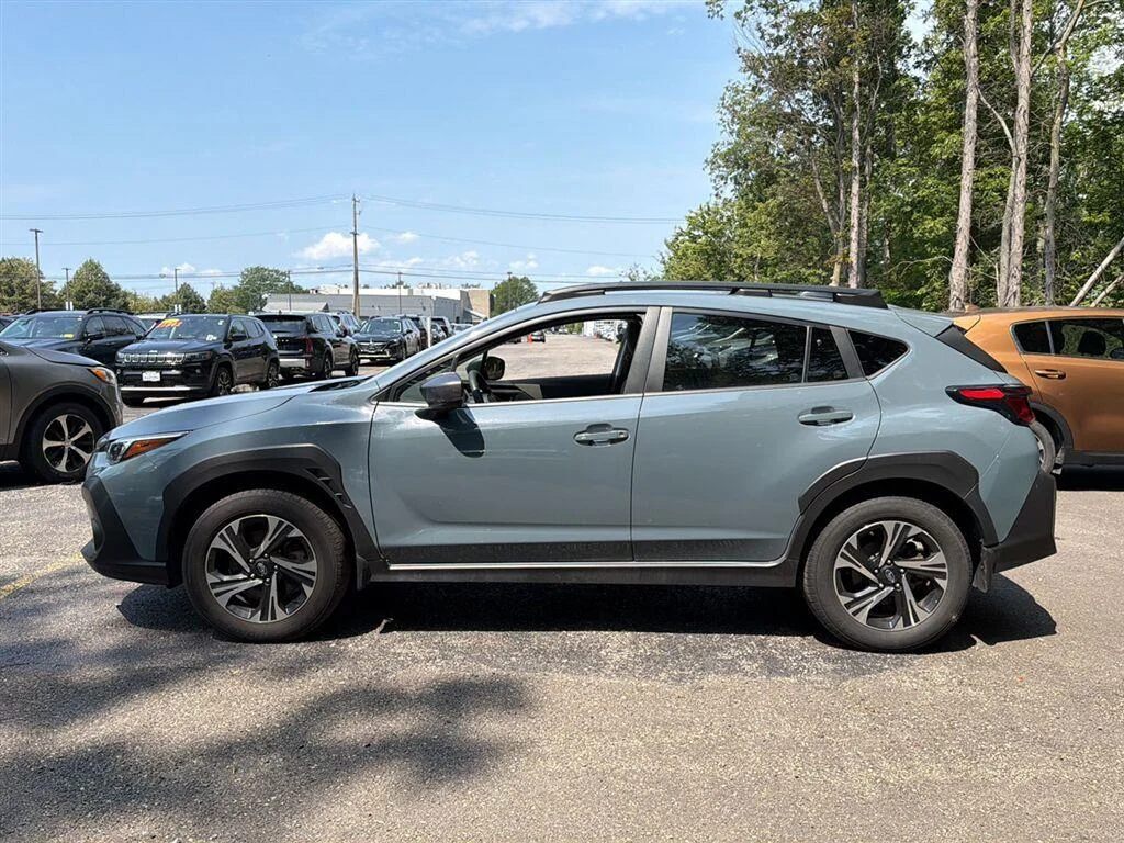 Used 2024 Offshore Blue Metallic Subaru Premium image 11
