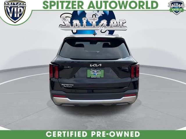 Used 2025 Black Kia EX image 7
