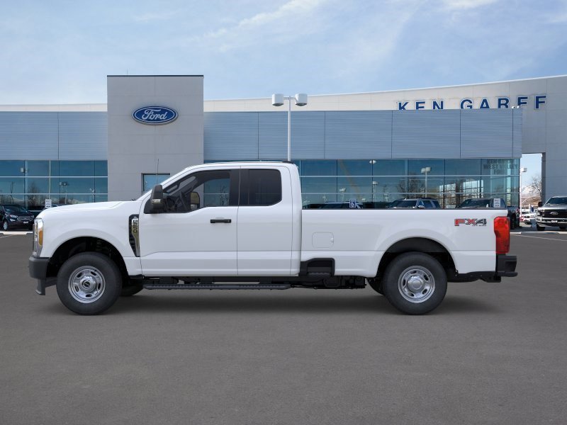 New 2026 Oxford White Ford XL image 3