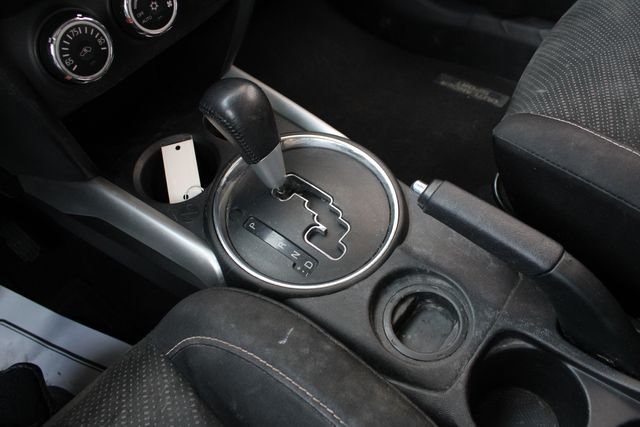 Used 2013  Mitsubishi LE image 15