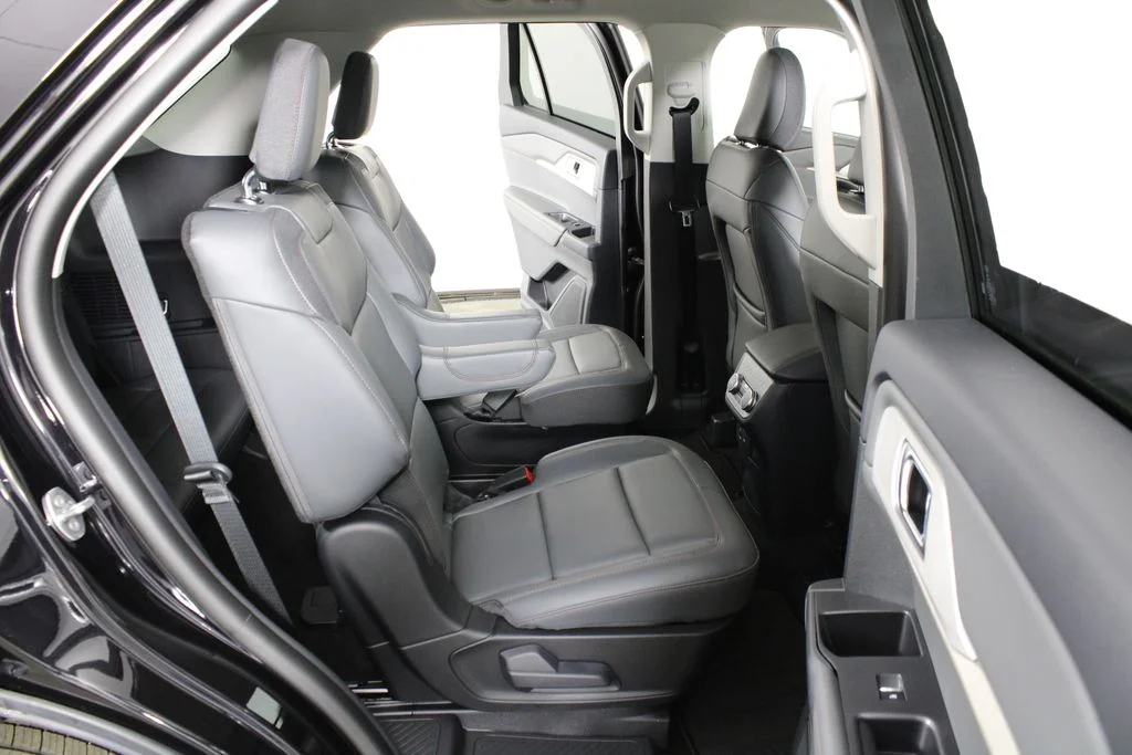New 2026 Agate Black Metallic Ford Active image 14