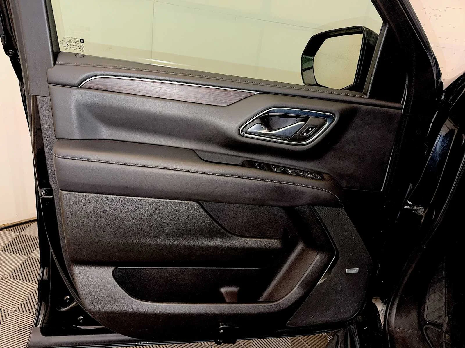 Used 2021 Black Chevrolet LT image 11