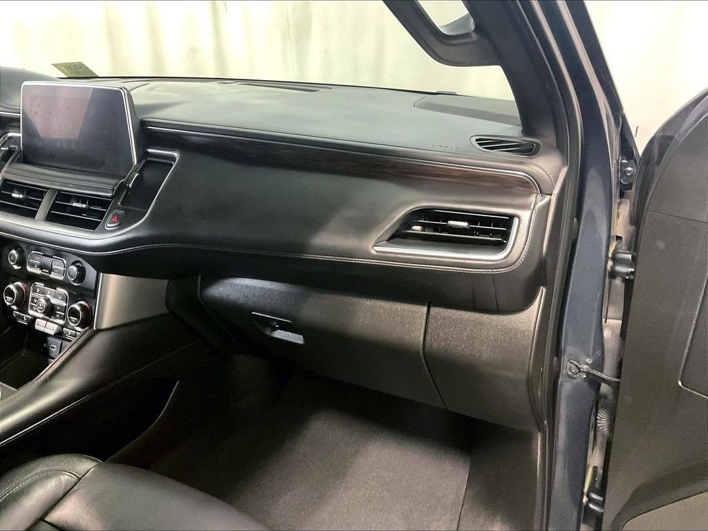 Used 2021 Gray Chevrolet Z71 image 13