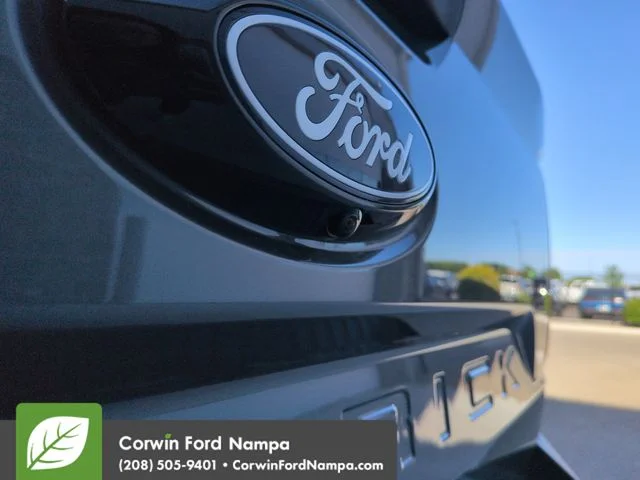 New 2026 Carbonized Gray Metallic Ford XLT image 29