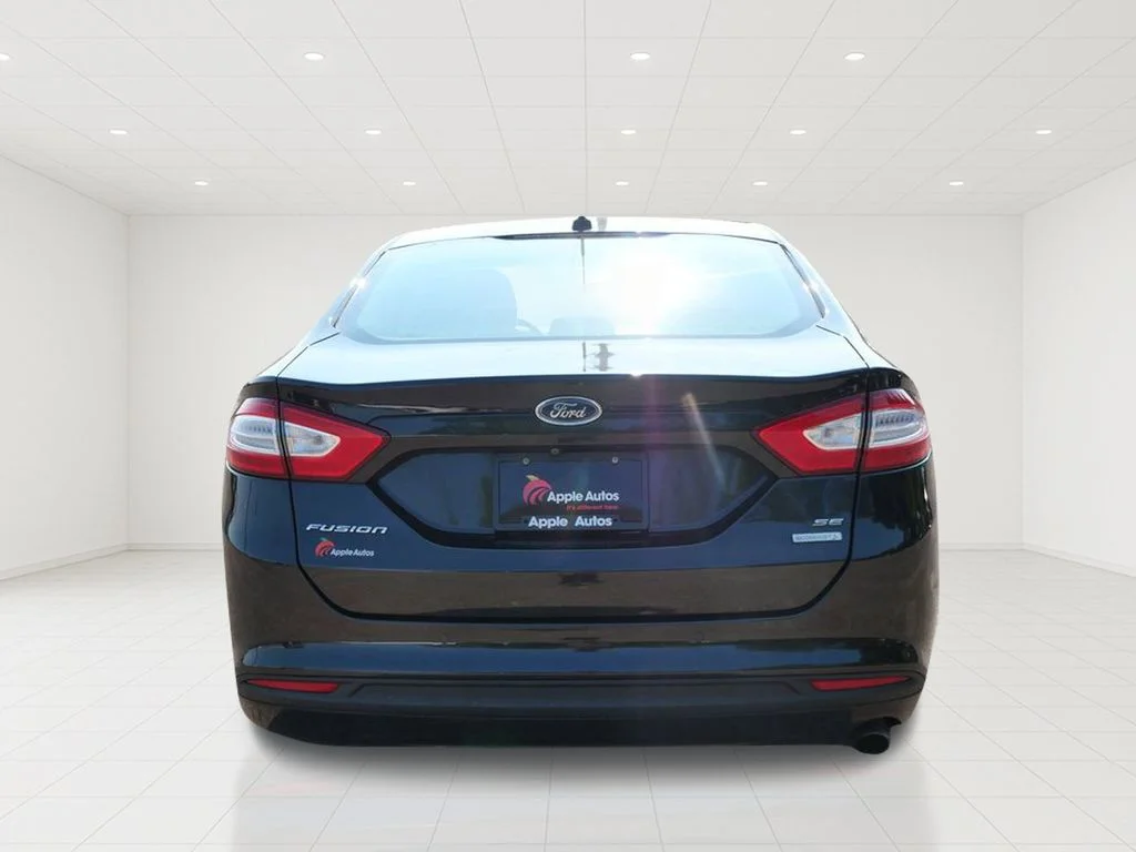 Used 2014 Black Ford SE image 5