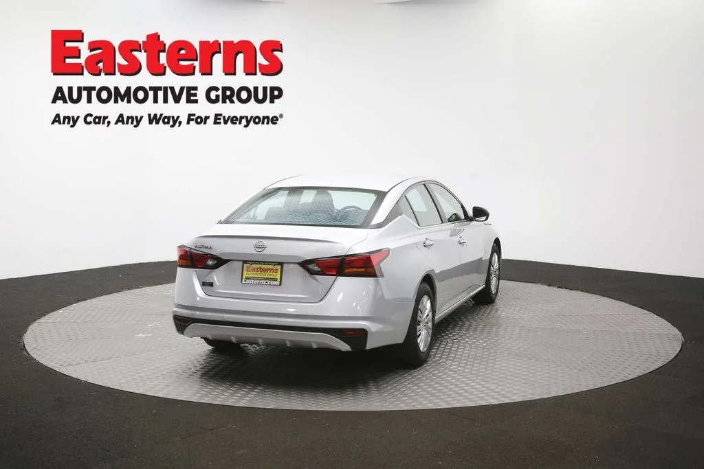 Used 2024 Silver Nissan 2.5 S image 38