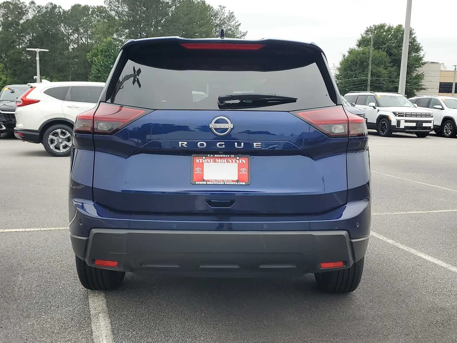 Used 2025 Deep Ocean Blue Pearl Nissan SV image 5