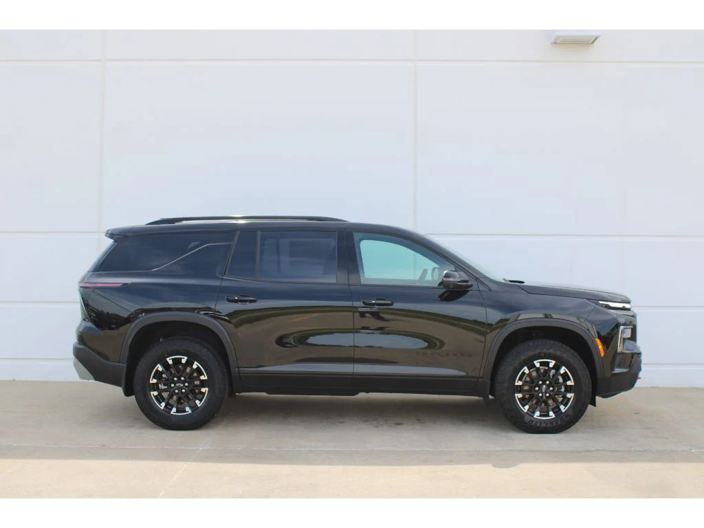 New 2026 MOSAIC BLACK METALLIC Chevrolet AWD Z71 image 7