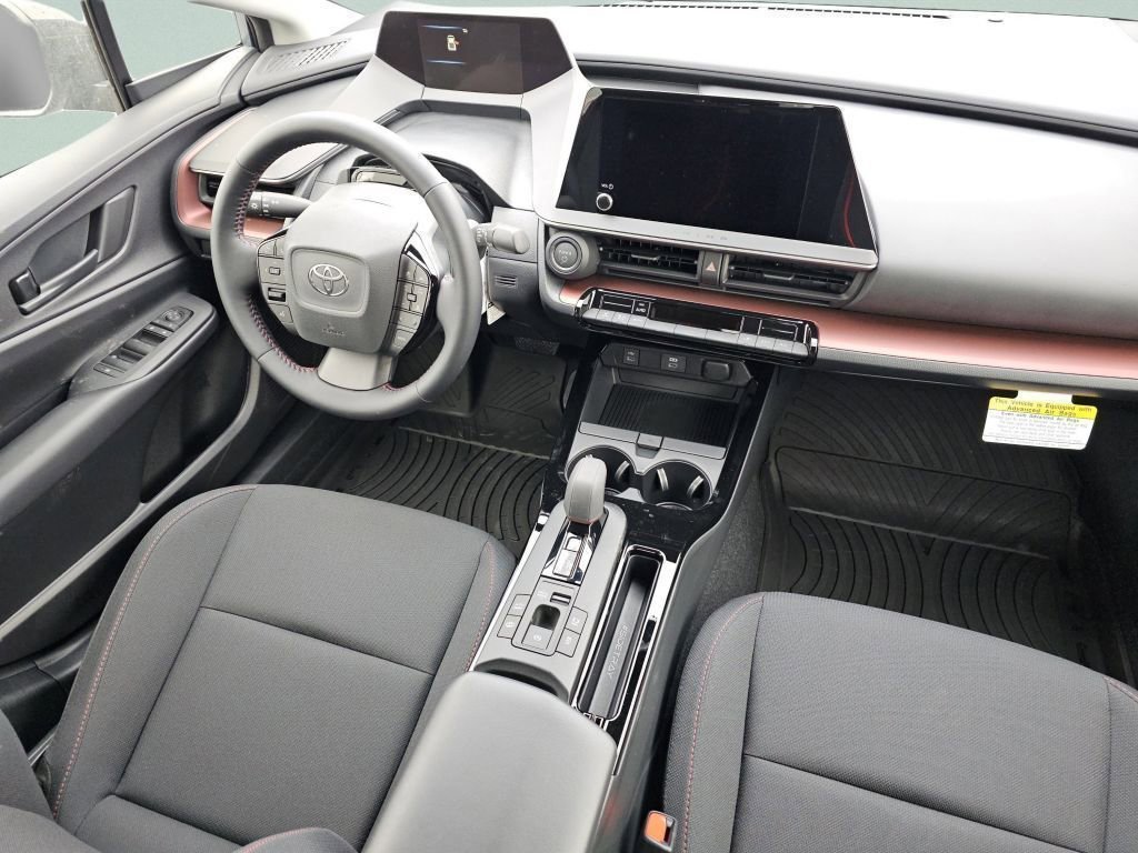 2026 Toyota Prius Plug-in Hybrid SE - Photo 27