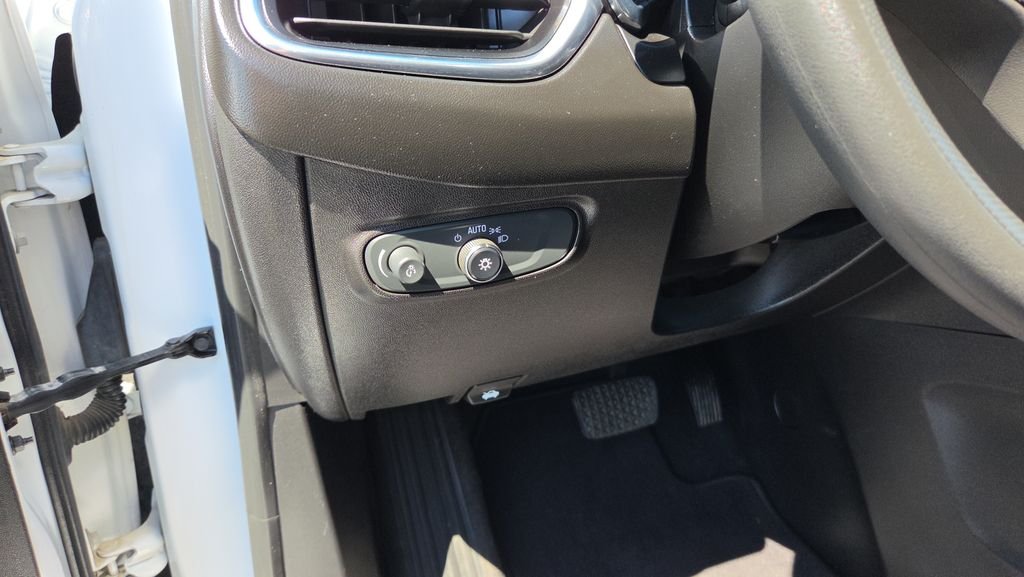 Used 2020 White Chevrolet LT image 58