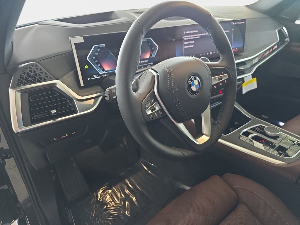 New 2026 Dravit Grey Metallic BMW sDrive40i image 13