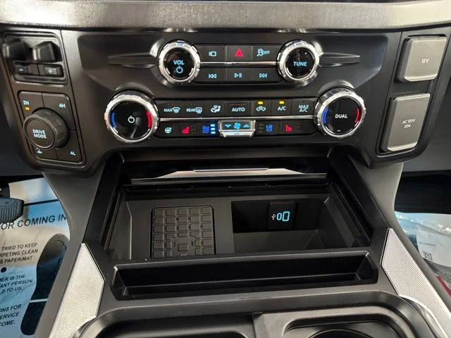 New 2026 Carbonized Gray Metallic Ford Platinum image 14