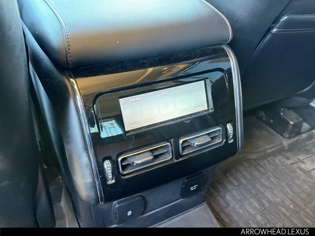 Used 2021 Black Lincoln Reserve image 28