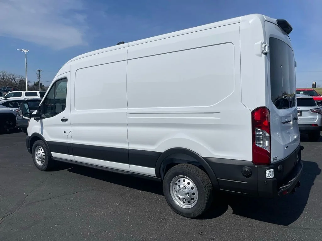 New 2026 Oxford White Ford Cargo Van image 5