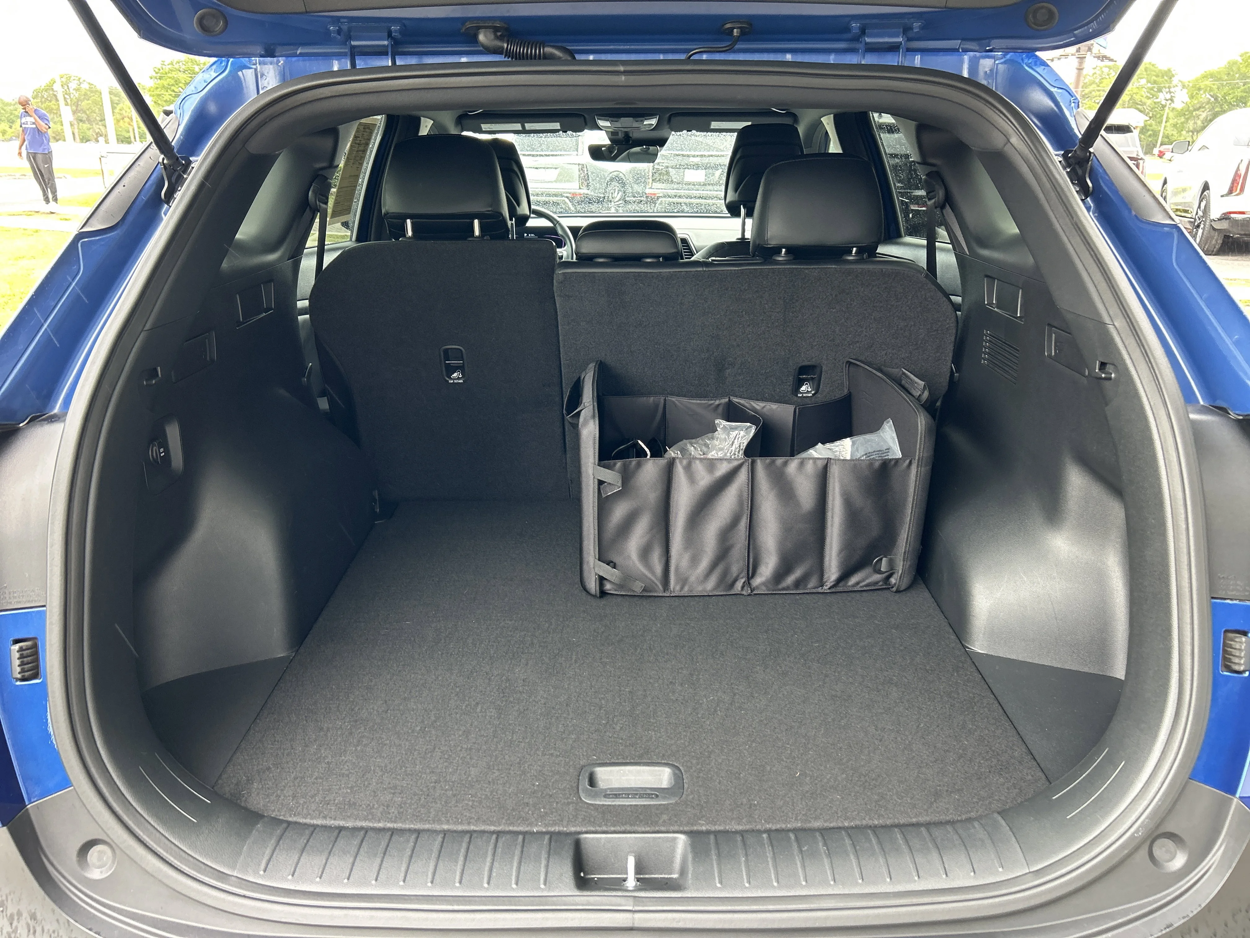 Used 2023 Sapphire Blue Kia X-Line image 11