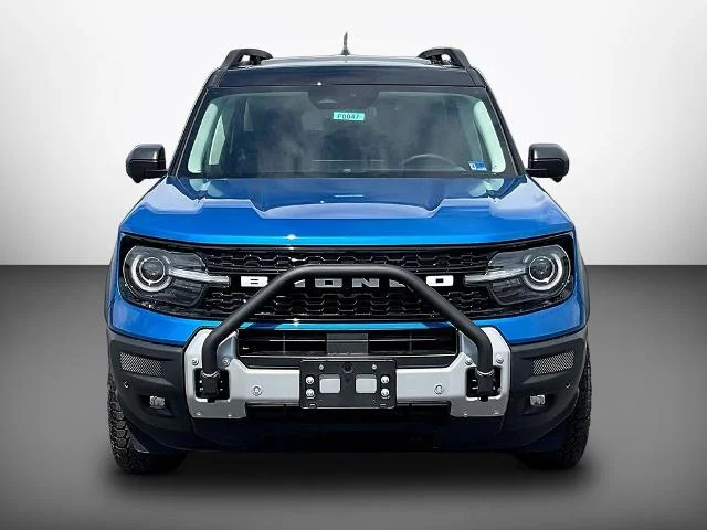 New 2026 Velocity Blue Metallic Ford Outer Banks® image 46