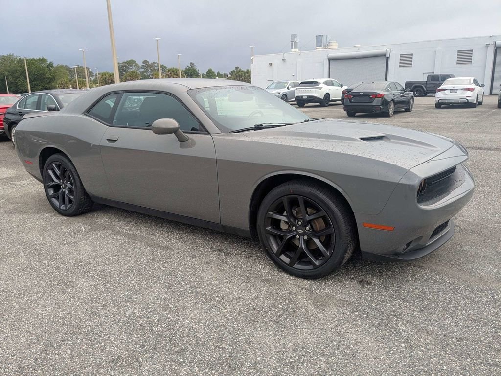 2023 Dodge Challenger SXT - Photo 2