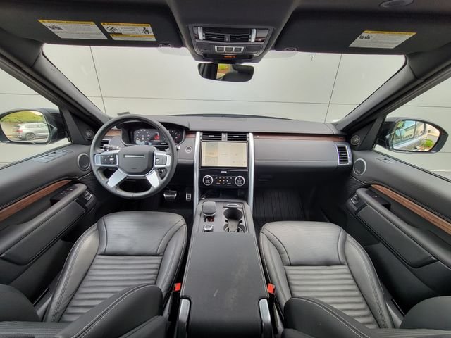 Used 2025 Bronze Land Rover Dynamic SE image 25