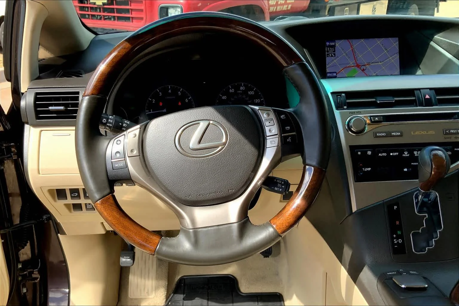 Used 2013 Fire Agate Lexus  image 5