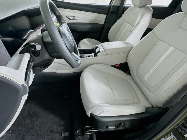 New 2026 Hyundai TUCSON SEL