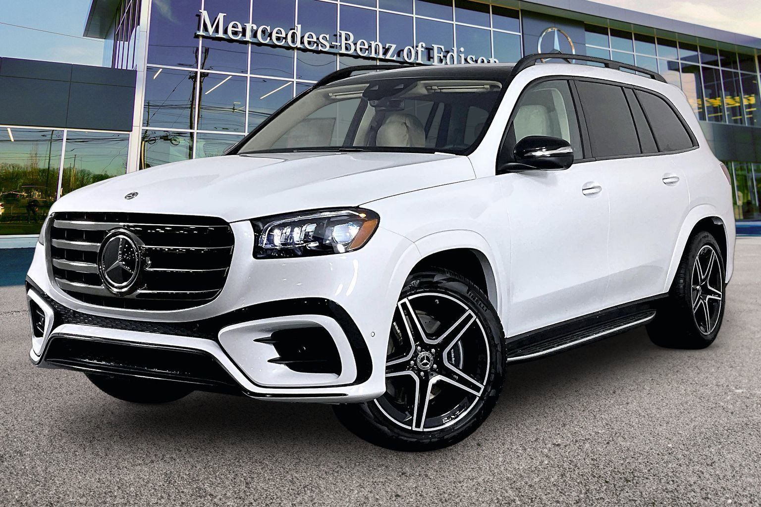 New 2026 MANUFAKTUR Moonlight White Metallic Mercedes-Benz GLS 450 image 16