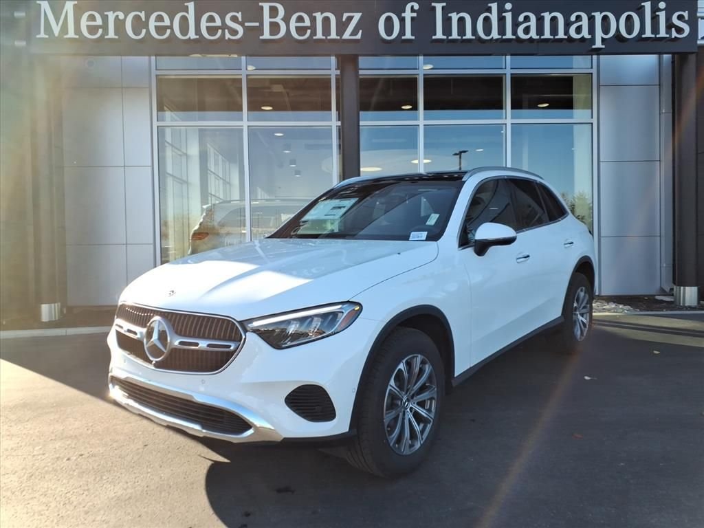 Used 2026 Polar White Mercedes-Benz GLC 300 image 1